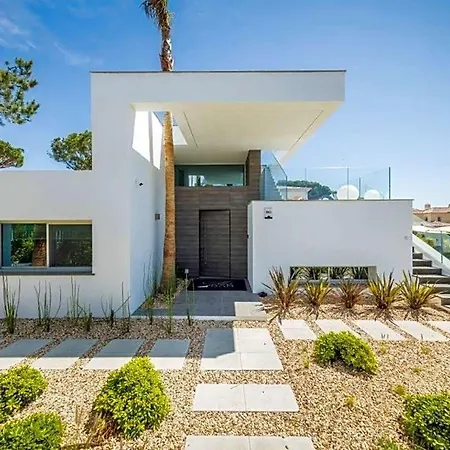 Vale Do Garrao Sleeps 8 With Pool Air Con And Wifi فيلة