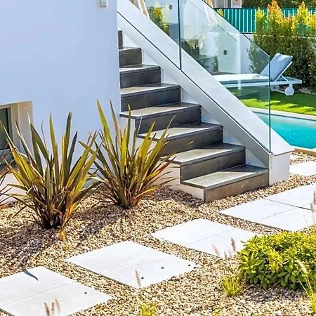 Vale Do Garrao Sleeps 8 With Pool Air Con And Wifi