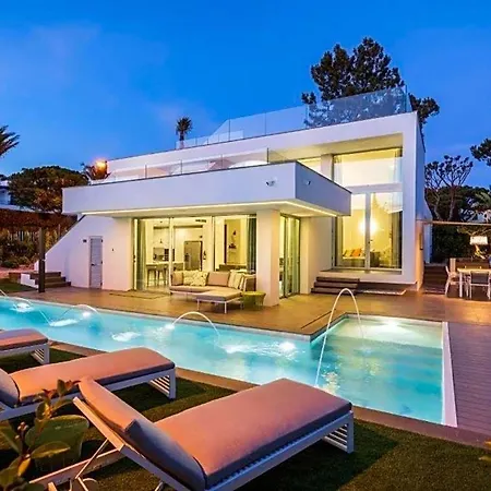 Vale Do Garrao Sleeps 8 With Pool Air Con And Wifi فالي دو لوبو