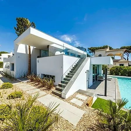 Vale Do Garrao Sleeps 8 With Pool Air Con And Wifi فيلة