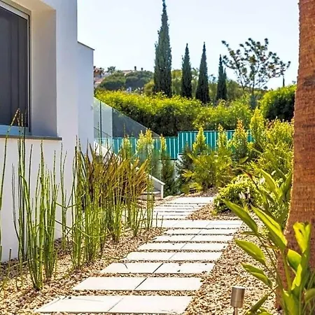 Villa Vale Do Garrao Sleeps 8 With Pool Air Con And Wifi Vale do Lobo